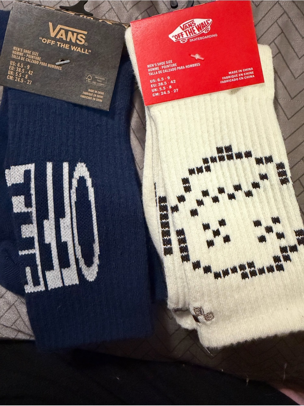 2 Vans Men's Crew Socks - 6.5-9 nwt